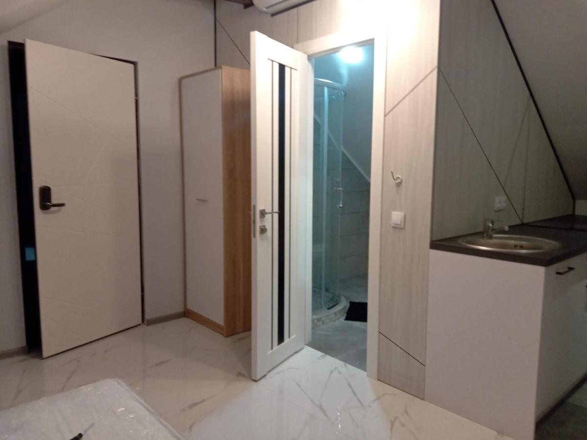 Pure Apartments Vip 5 Lviv Exterior foto
